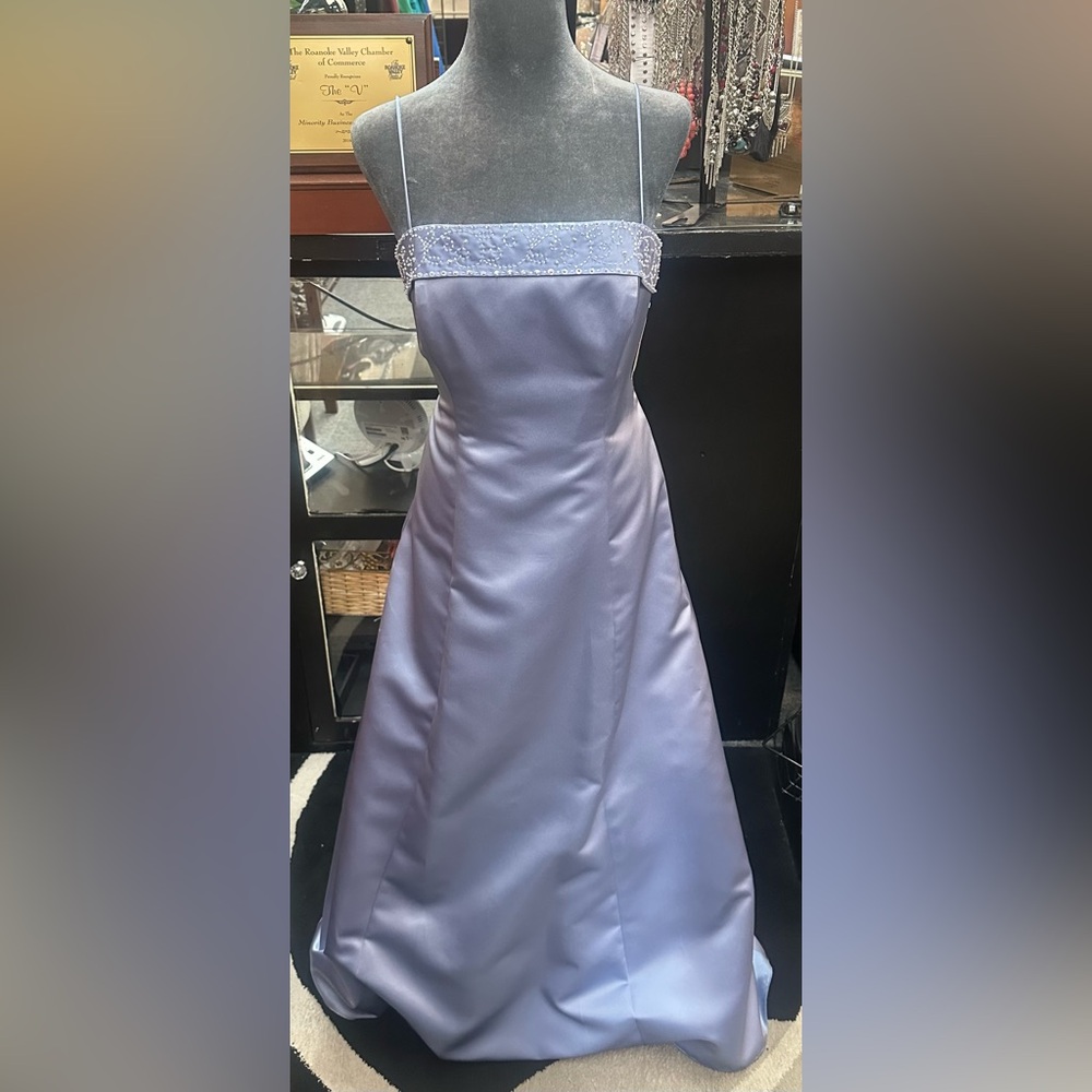 Michaelangelo sz 10 light blue long formal dress
